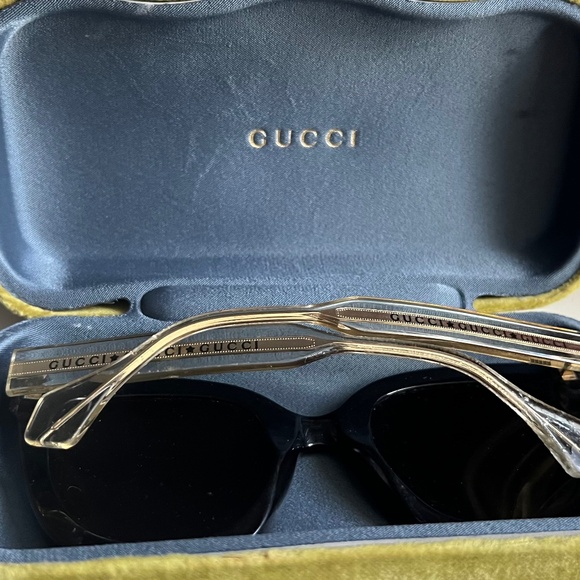 2 pair of Gucci Sunglasses one Sunglasses case main image 4
